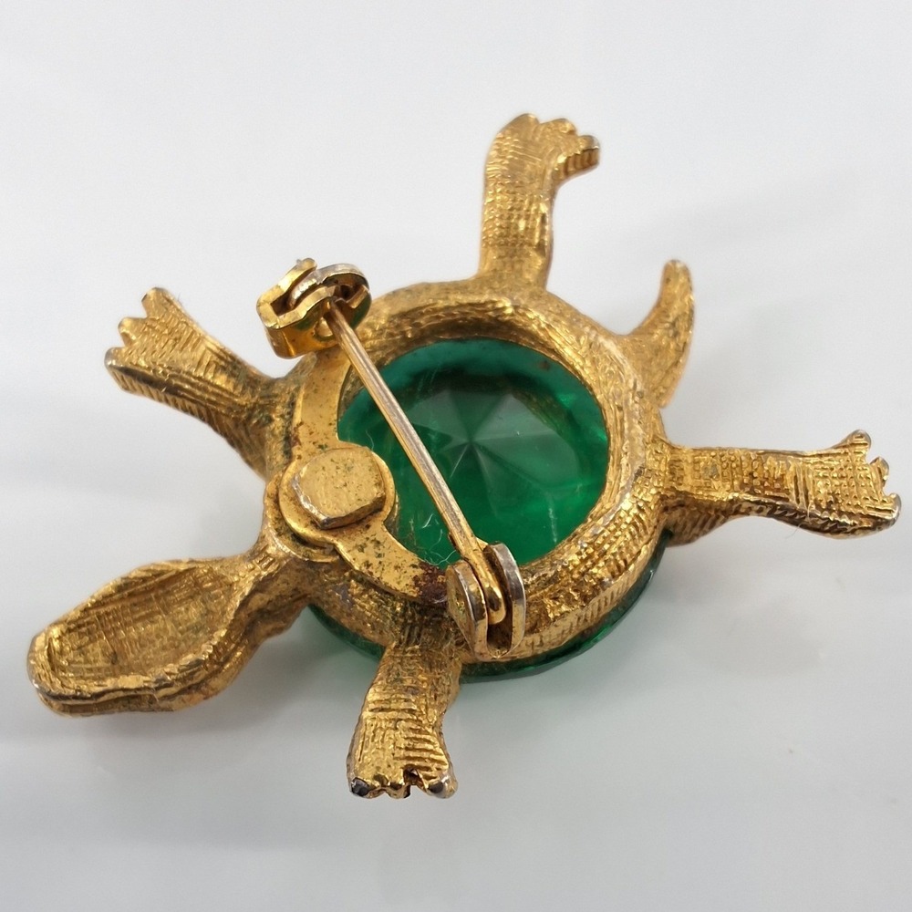 Vintage Gold Tone Turtle Brooch Emerald Green Glass Rhinestone Eye Pin - Picture 7 of 8